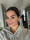 Codzienne zdjęcie przed przetworzeniem na portret biznesowy